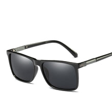 Load image into Gallery viewer, Men Polarized Men Driving Mirror Coating Points Eyewear Male With Case UV400 MS002